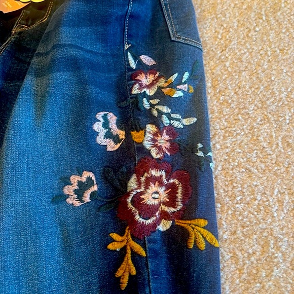 SOLD - Picture 4 of 4